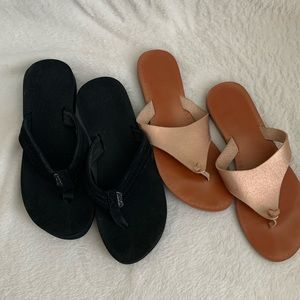 Lot of 2 pairs of flip flops, size 8